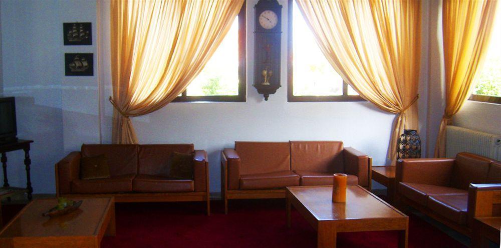 Nikolaíika Hotel Themisto מראה חיצוני תמונה
